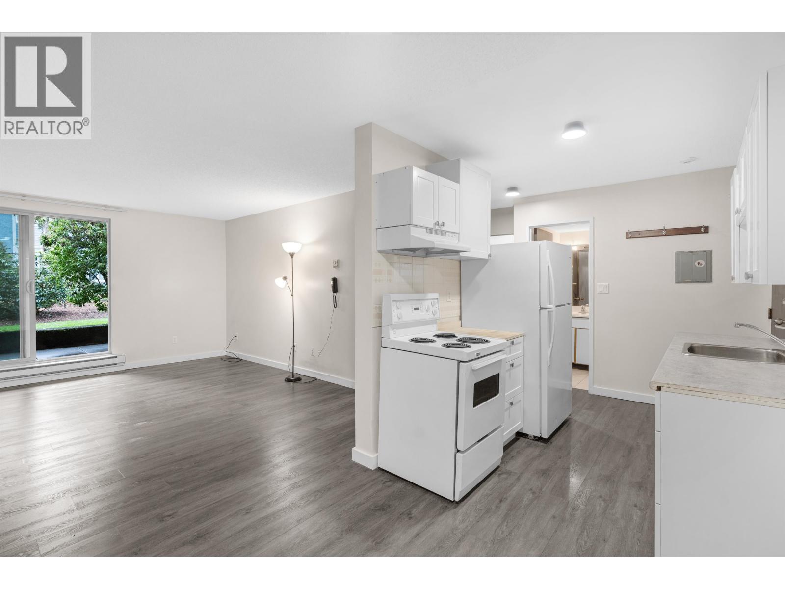 107 1121 HOWIE AVENUE