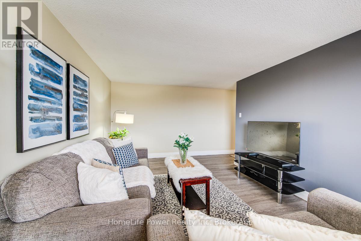 303 - 4 AVALON PLACE