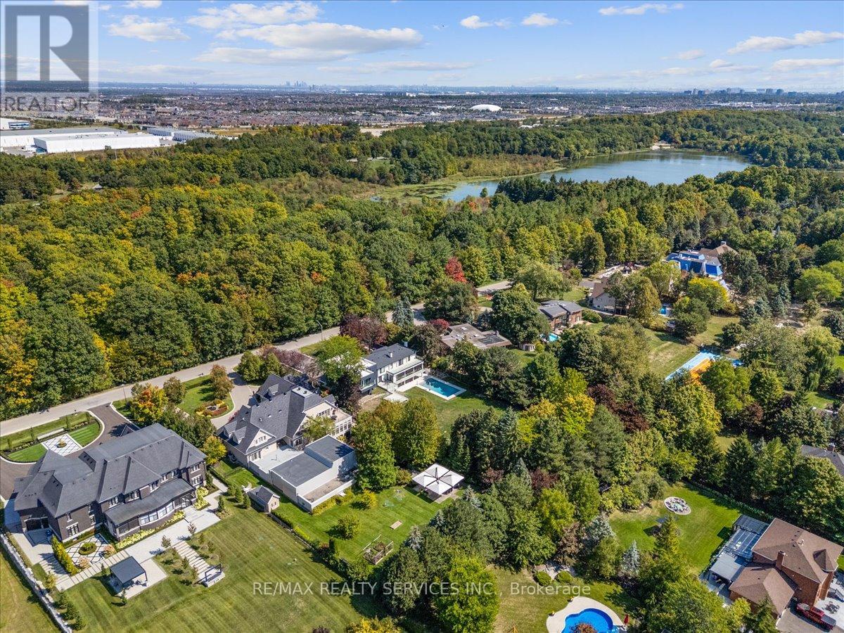 574 CONSERVATION DRIVE