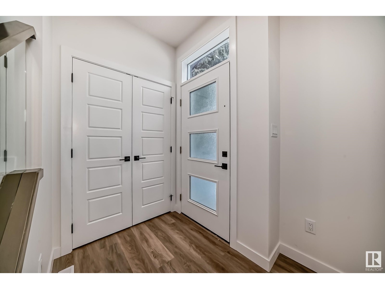 12036 47 ST NW