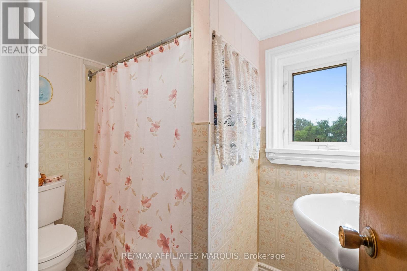 255 COUNTY RD 40 ROAD