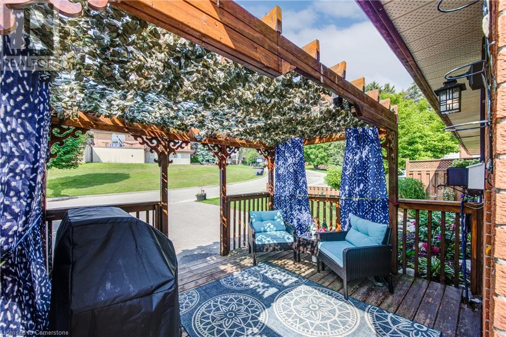 275 HILLSIDE Drive