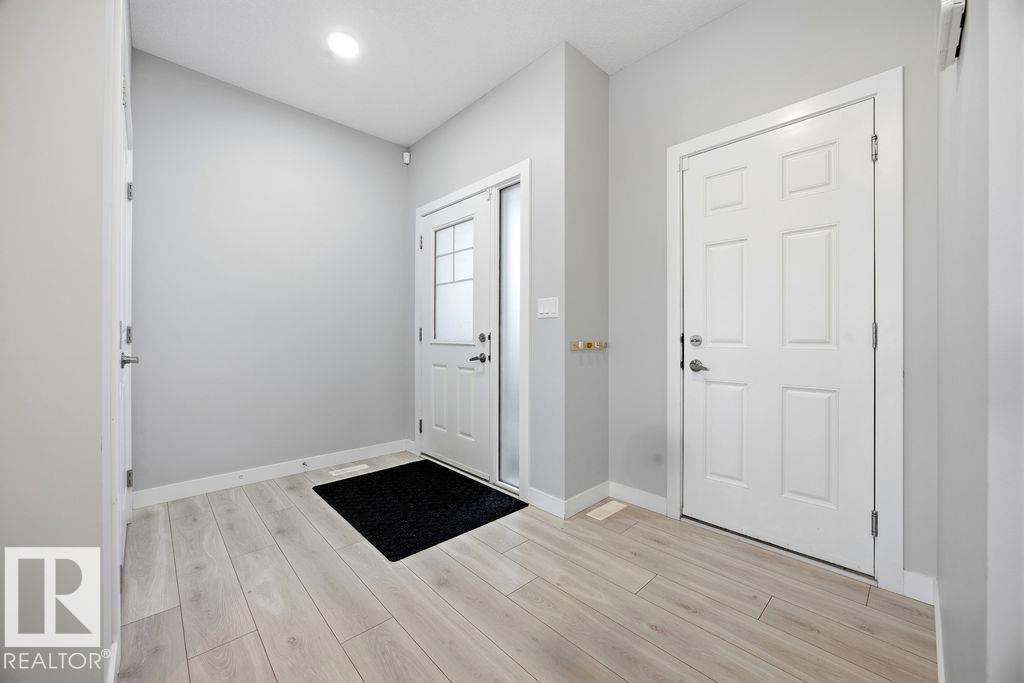 1057 COOPERS HAWK LINK NW