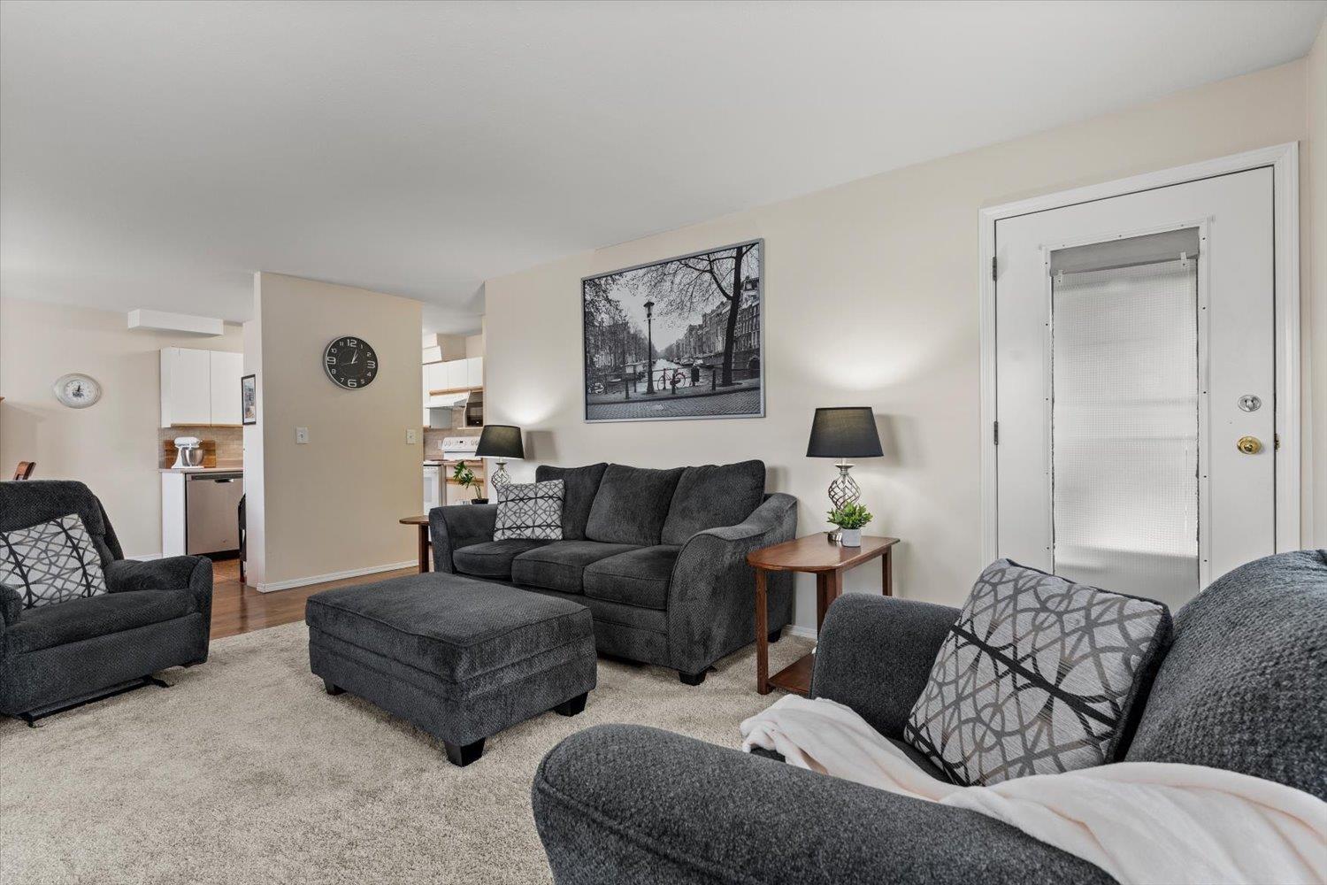 111 45702 WATSON ROAD|Garrison Crossing