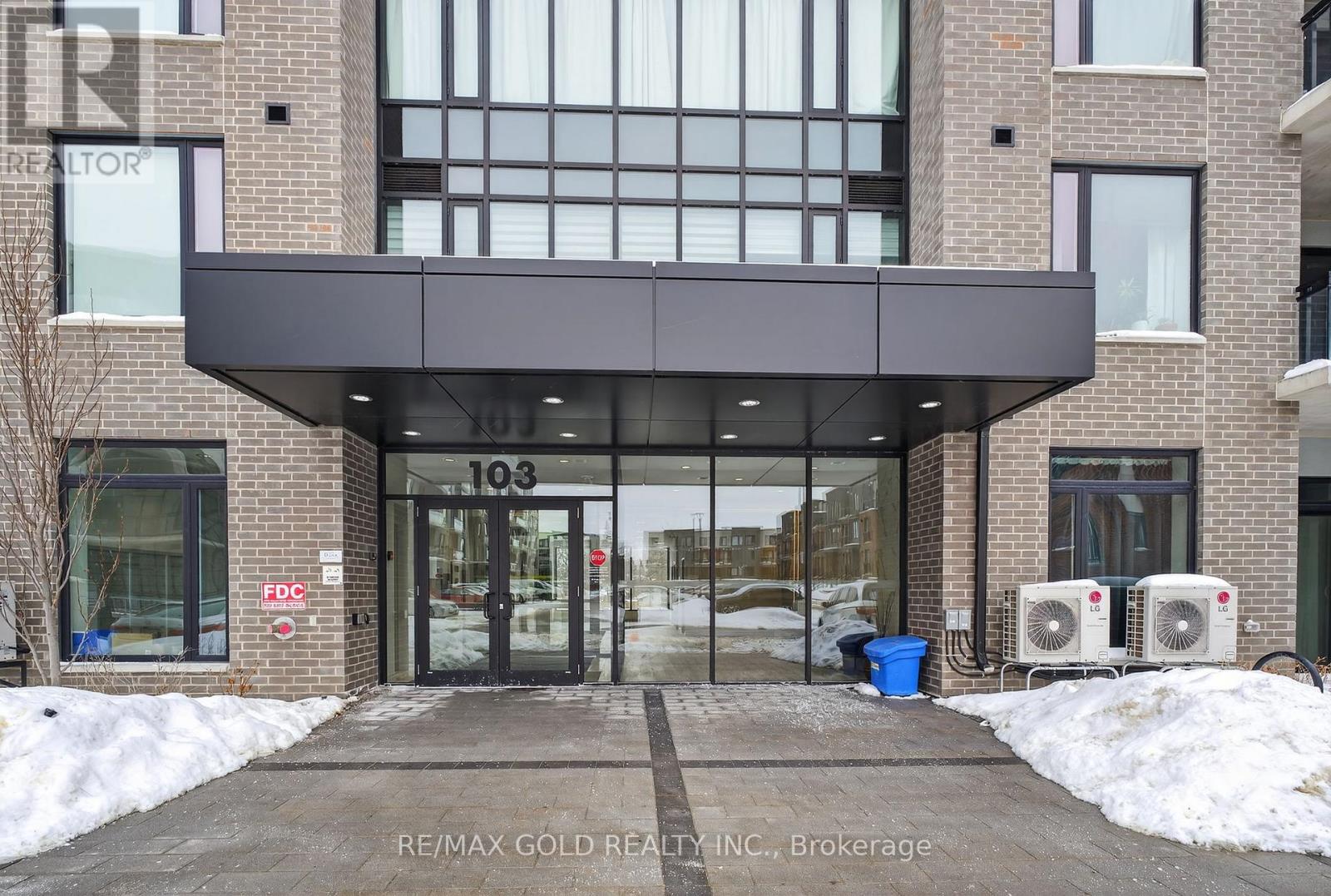 306 - 103 ROGER STREET