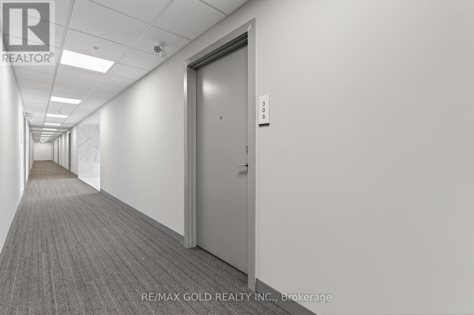 306 - 103 ROGER STREET