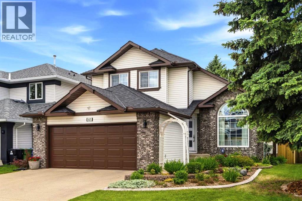 67 Douglas Shore Close SE
