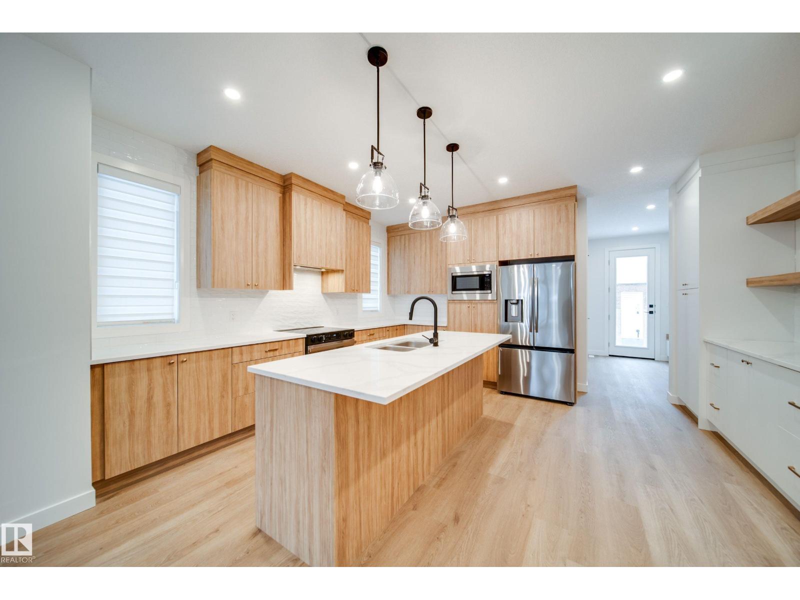 9536 148 ST NW