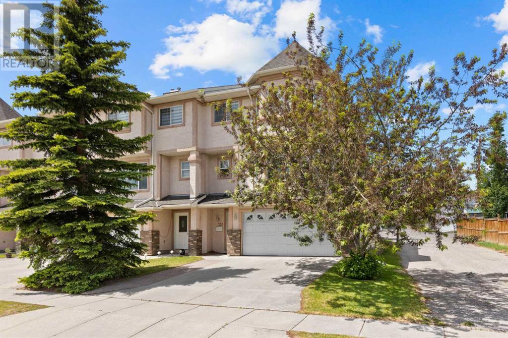 393 Northmount Drive NW
