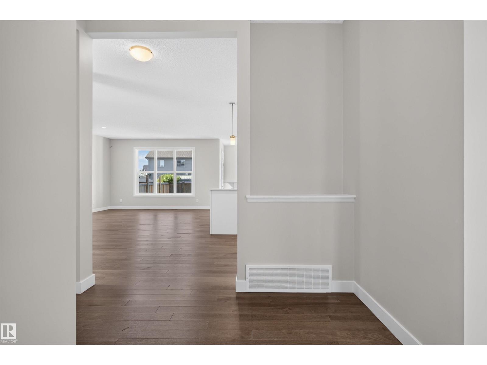 9432 229 ST NW