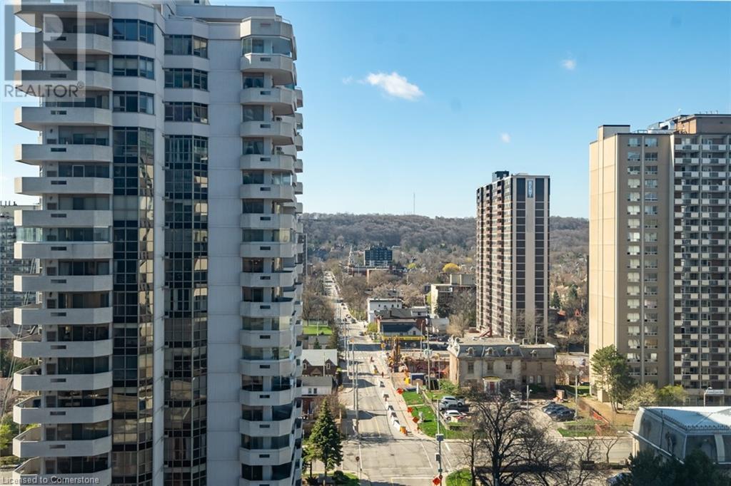 150 MAIN Street W Unit# PH3