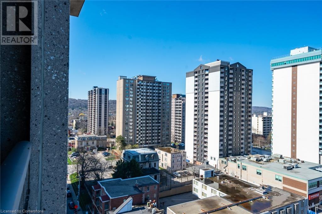 150 MAIN Street W Unit# PH3