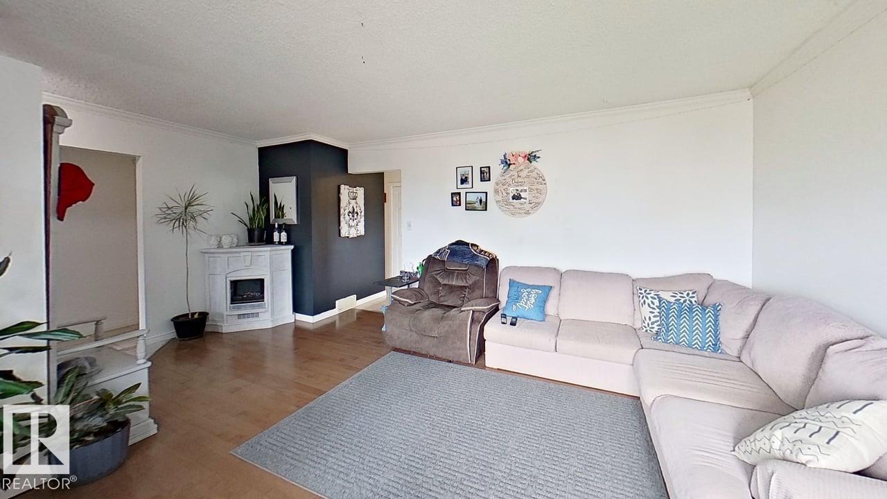 32 GARDEN VALLEY DR