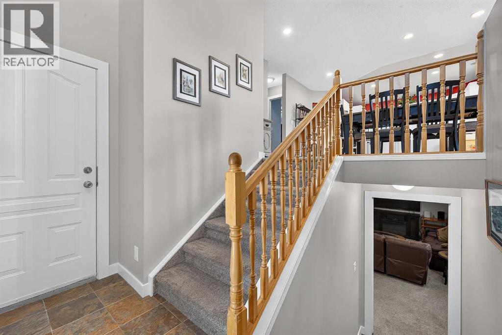 13 Canoe Close SW