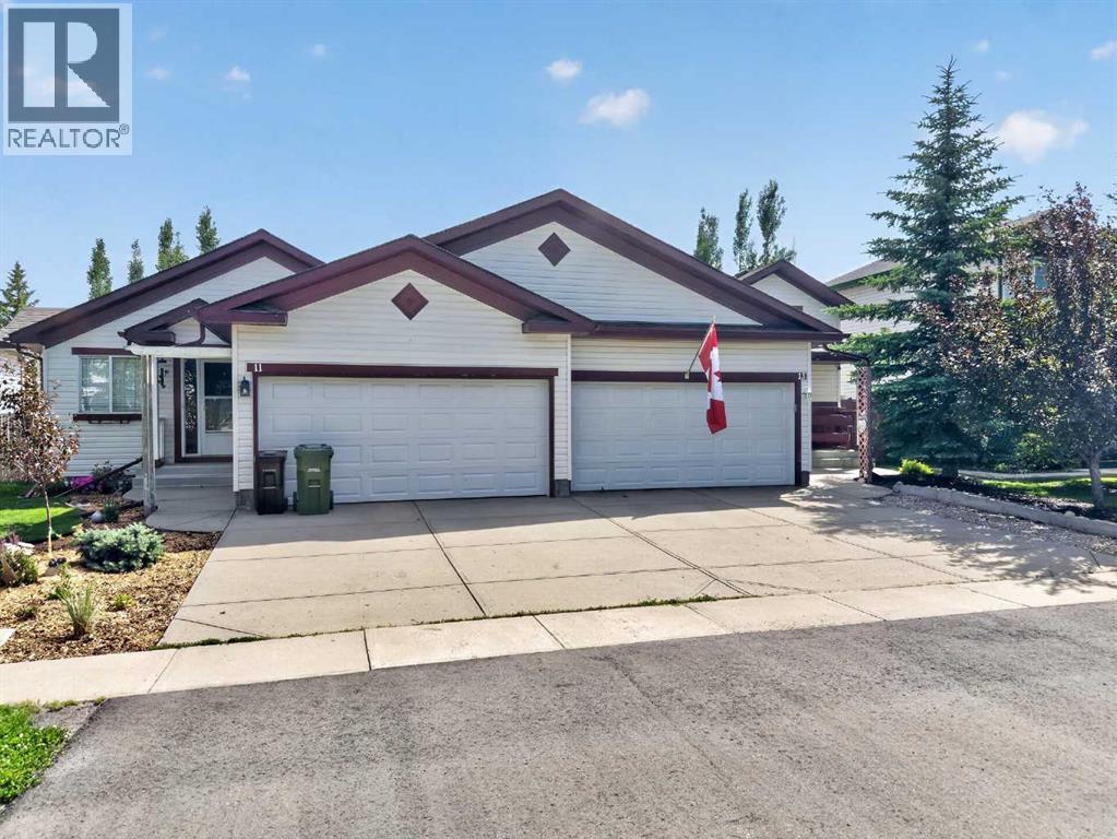 13 Canoe Close SW