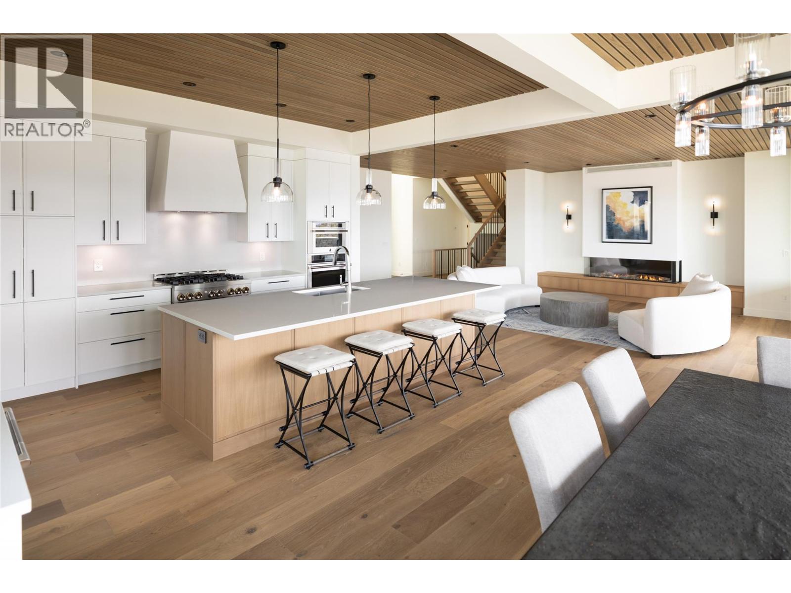 5650 The Edge Place Unit# 110