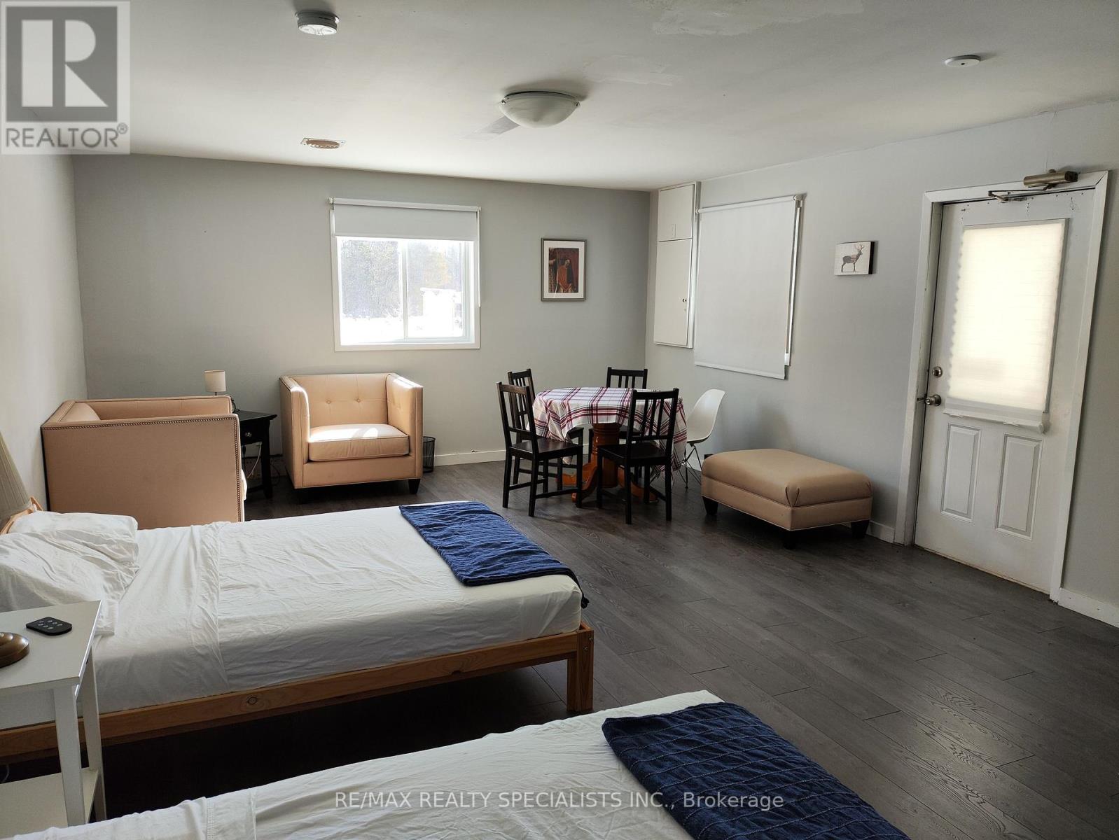 1010 BILLINGS LAKE ROAD