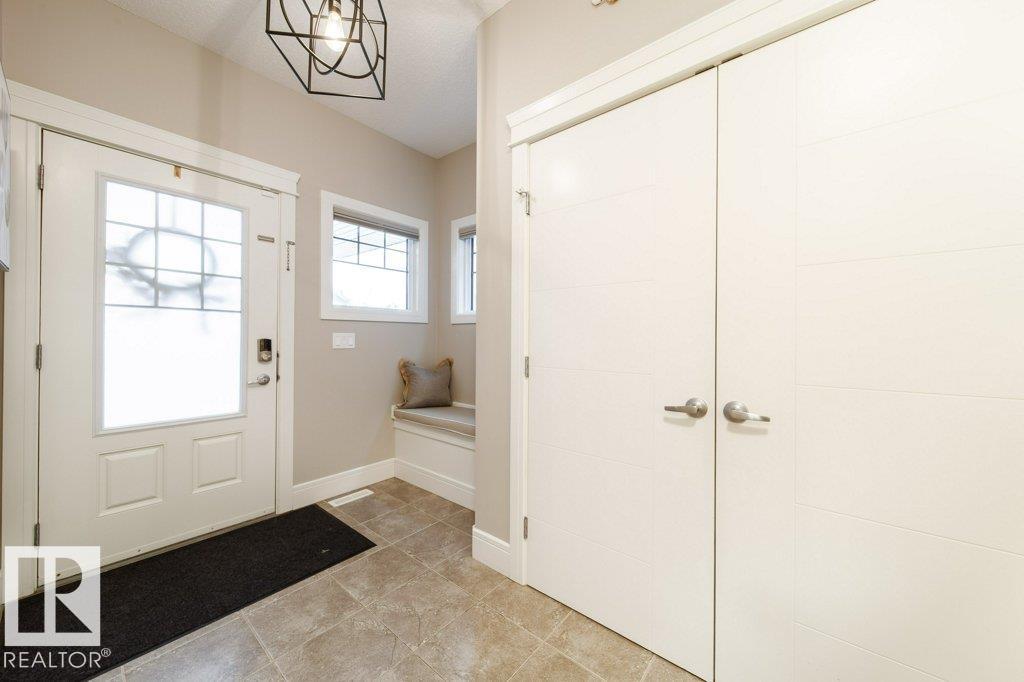 4374 CRABAPPLE CR SW