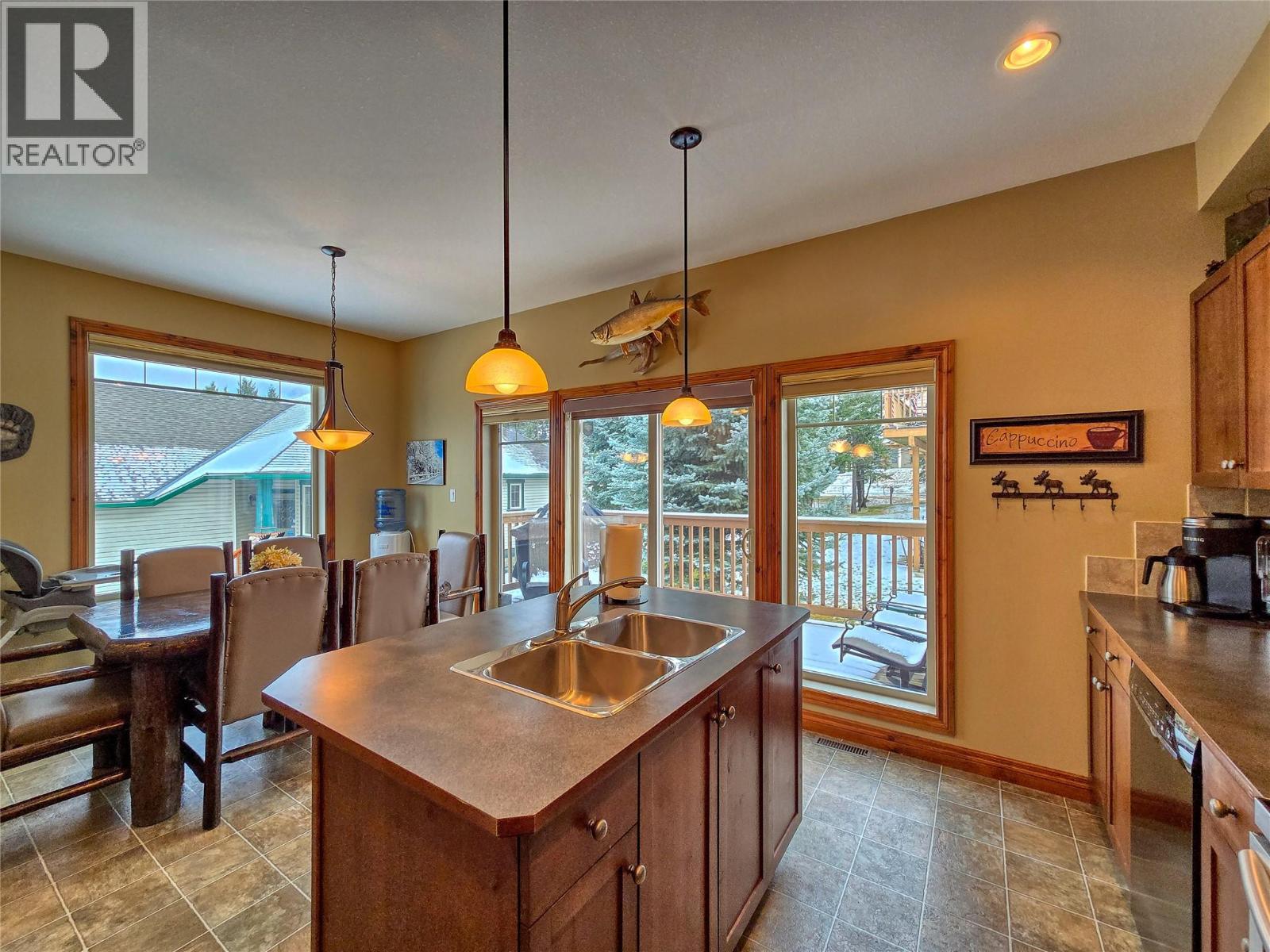 4878 RIDGE Road Unit# 5