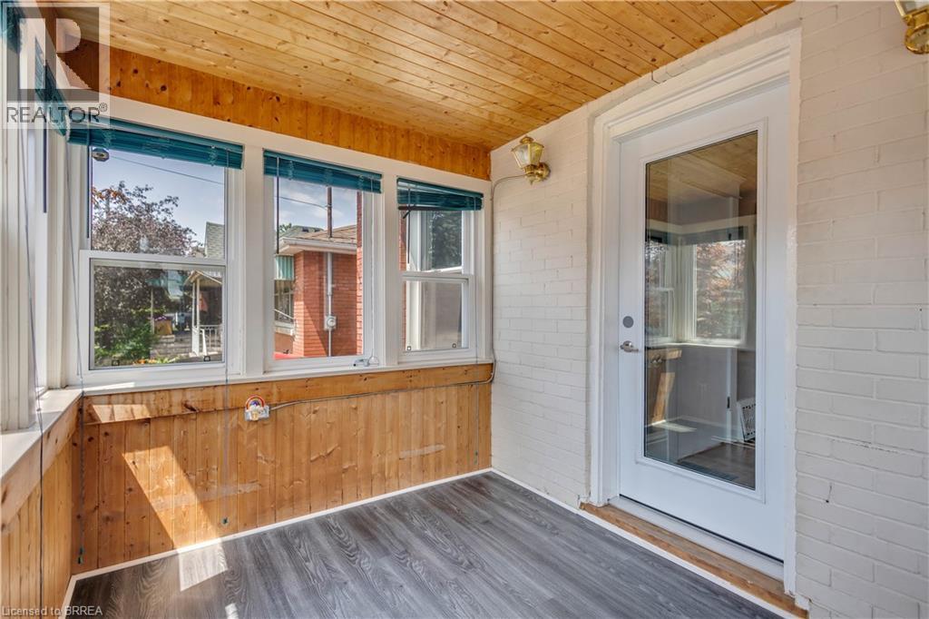 15 SALISBURY Avenue