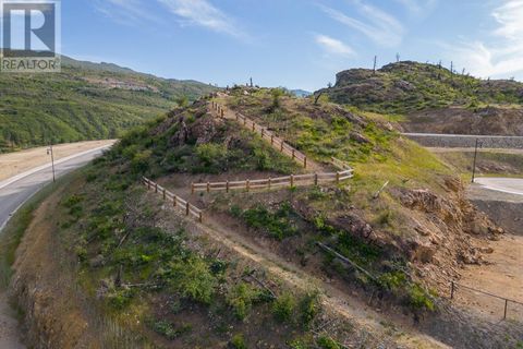 1232 Hewetson Avenue Kelowna BC V1W5H6