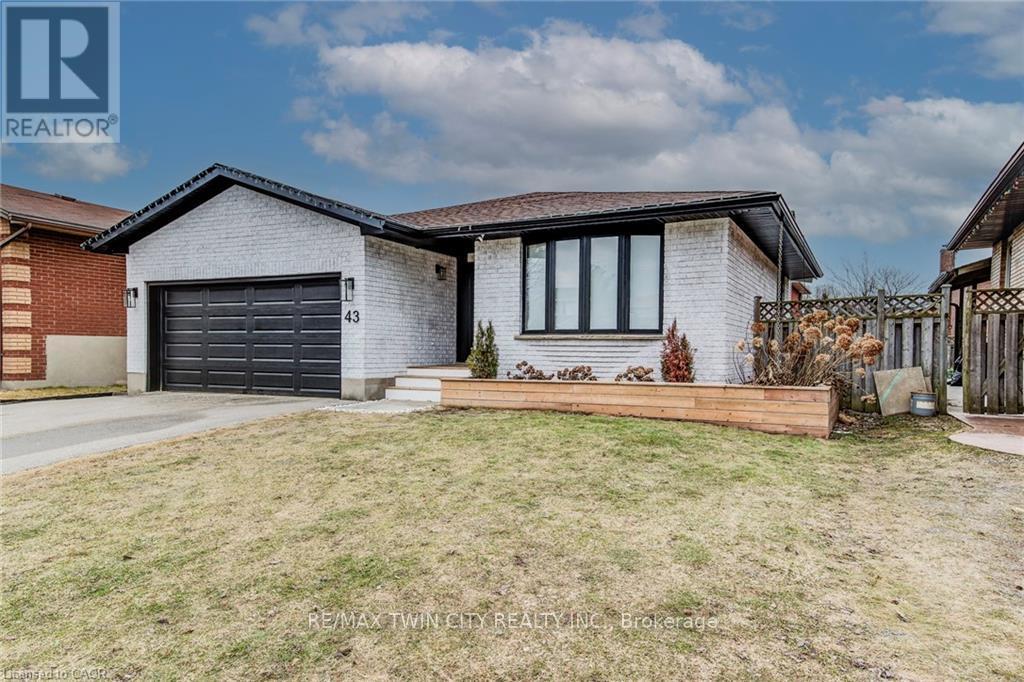43 SOUTHVIEW CRESCENT