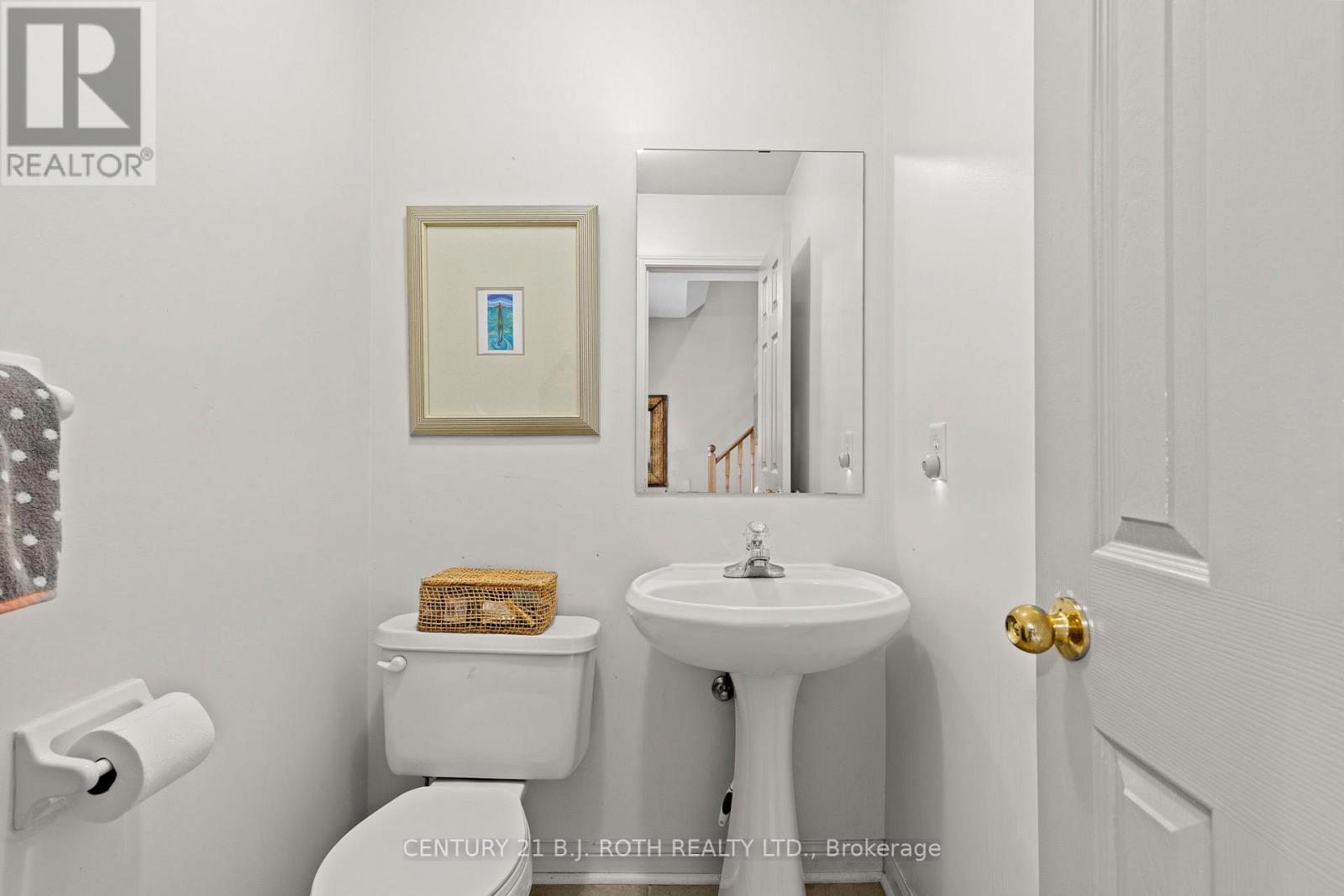 359 FERNDALE DRIVE S