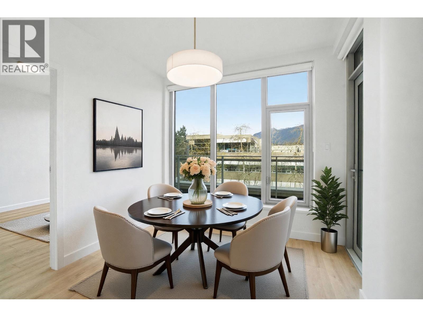 312 755 HARBOURSIDE DRIVE