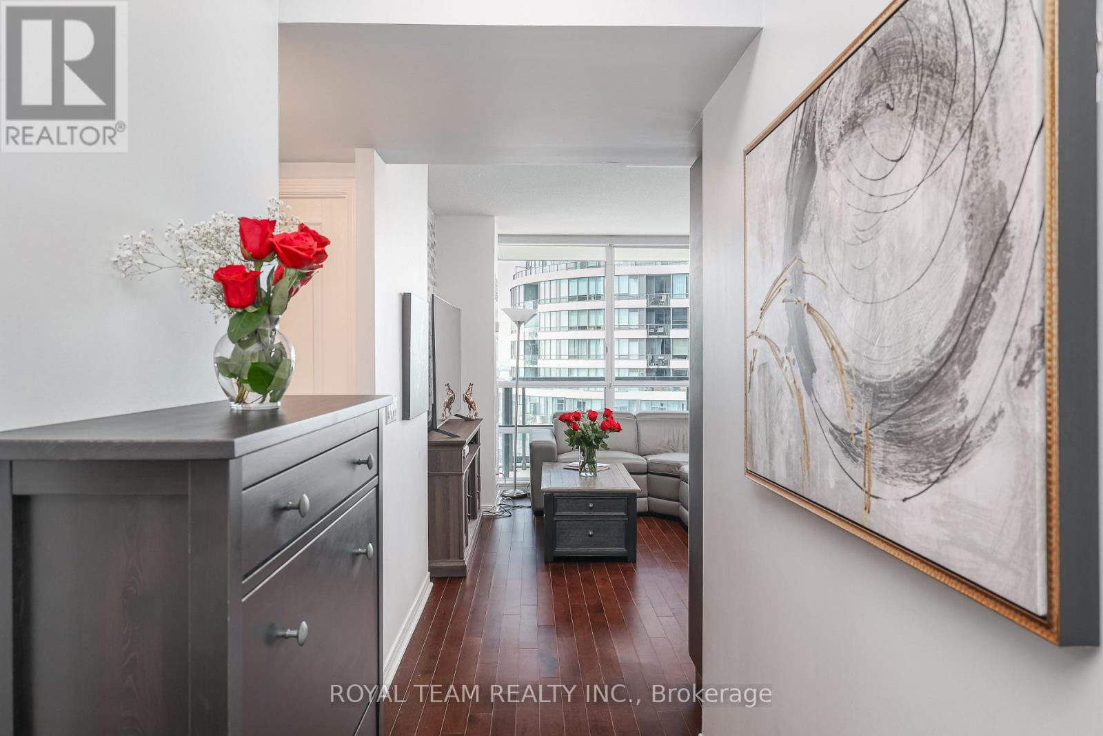 2504 - 2230 LAKE SHORE BOULEVARD W