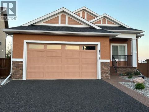 1627 Montrose Terrace SE High River AB T1V0B5