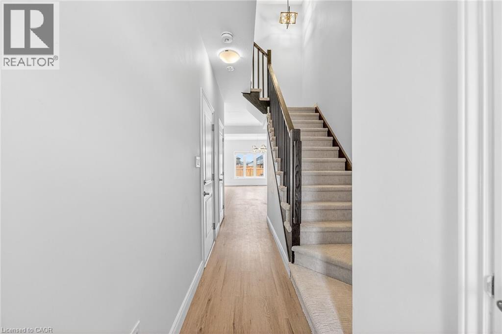 10 JUNE CALLWOOD Way