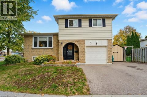 36 KING'S HILL Lane Brantford ON N3T6A4