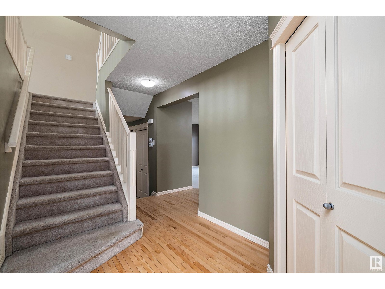 4514 163A AV NW