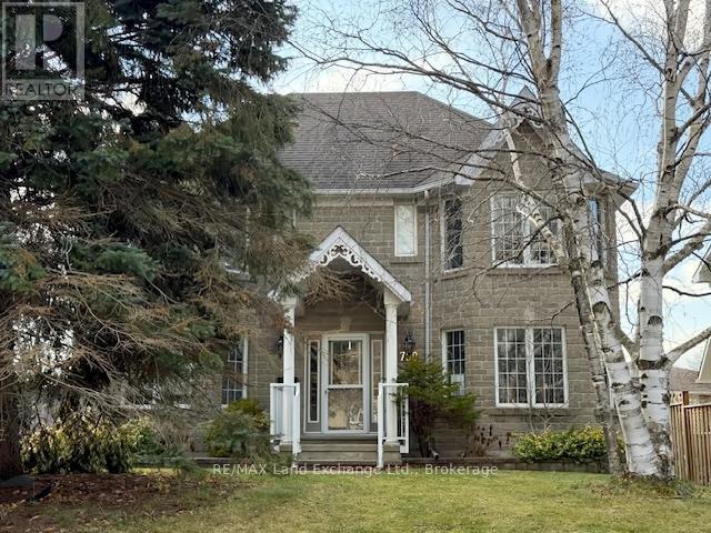 750 MCPHERSON CRESCENT