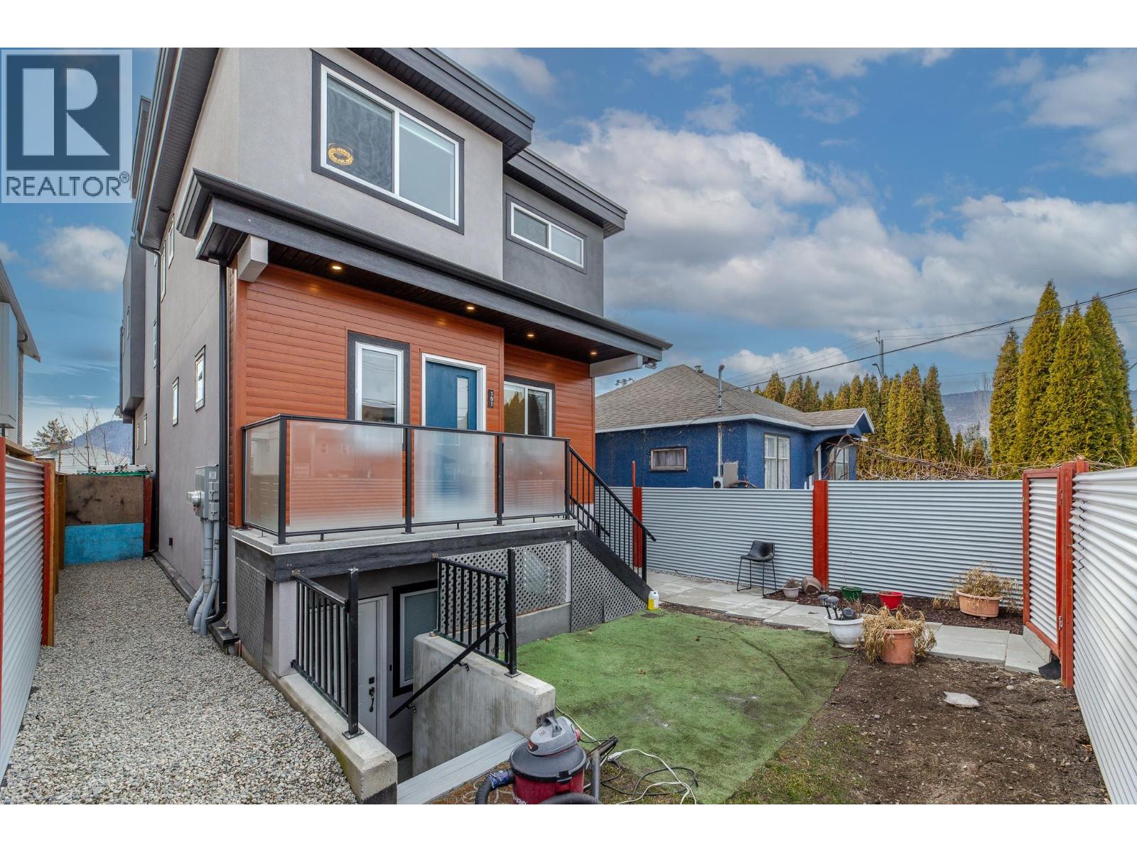 490 Eckhardt Avenue Unit# 101