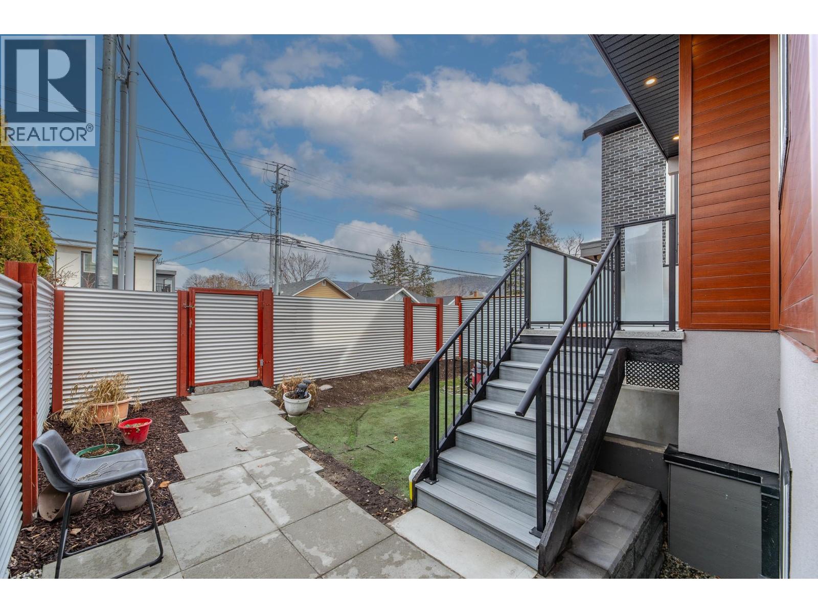 490 Eckhardt Avenue Unit# 101