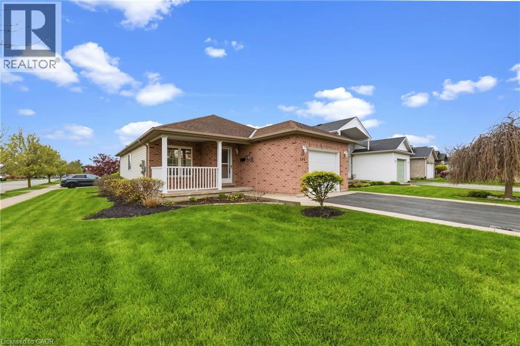 296 AUTUMN Crescent