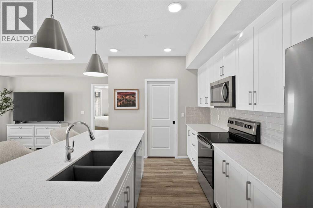 214, 140 Mahogany Street SE