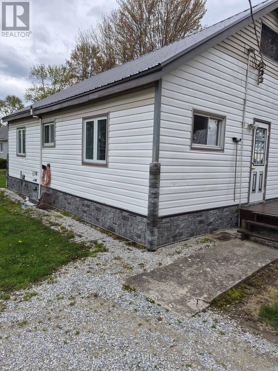 3053 ST CLAIR PARKWAY
