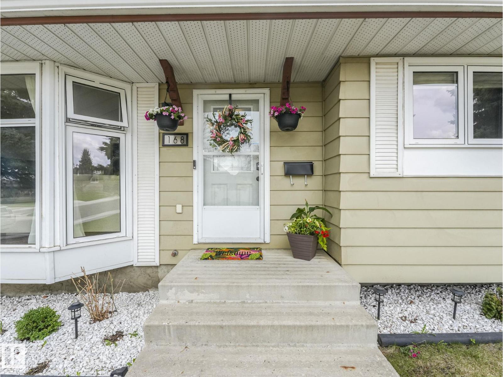 168 HUMBERSTONE RD NW