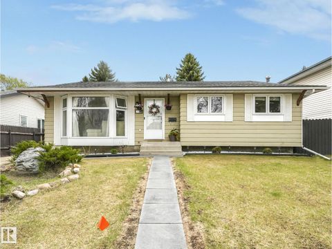 168 HUMBERSTONE RD NW Edmonton AB T5A4C6