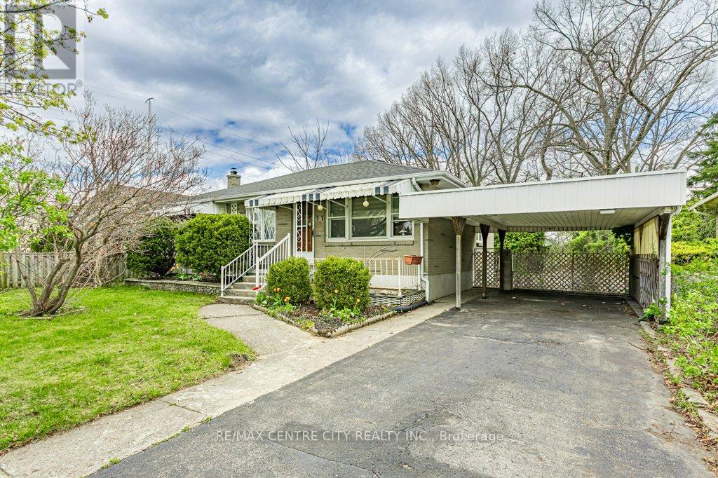77 QUEENSTON CRESCENT