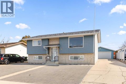 504 Sissons Crescent SE Medicine Hat AB T1B2J9