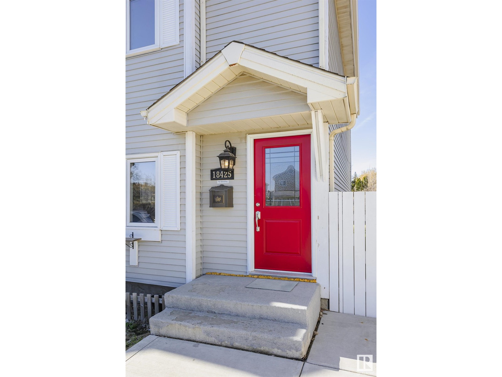 18425 95A AV NW