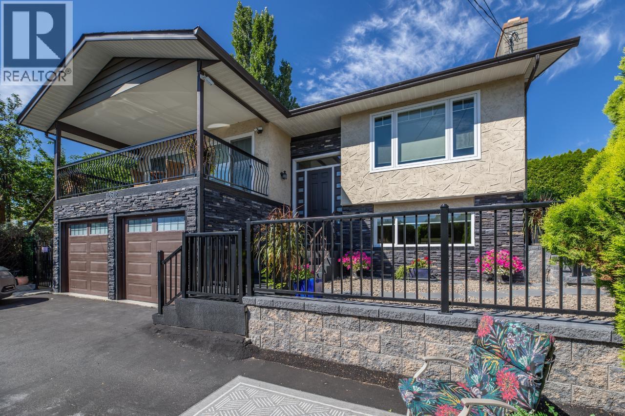 12612 REYNOLDS Avenue