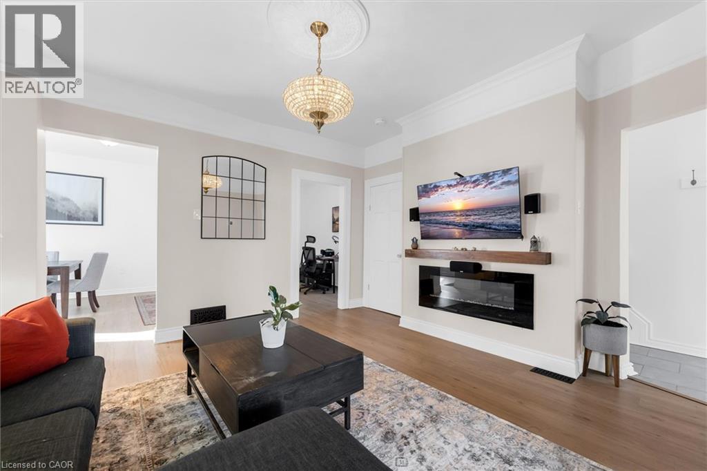 41 ELGIN Street