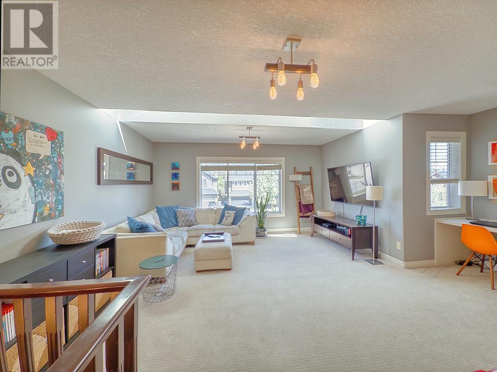 27 Tuscany Estates Drive NW