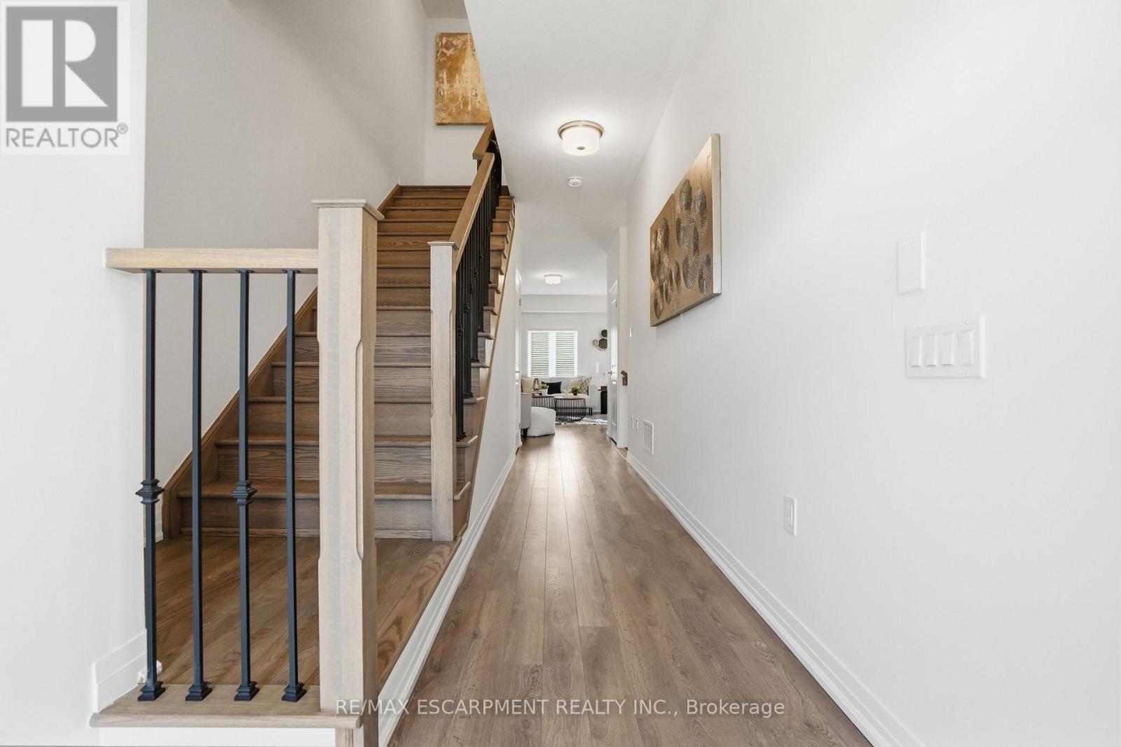 5 GEORGE BRIER DRIVE W
