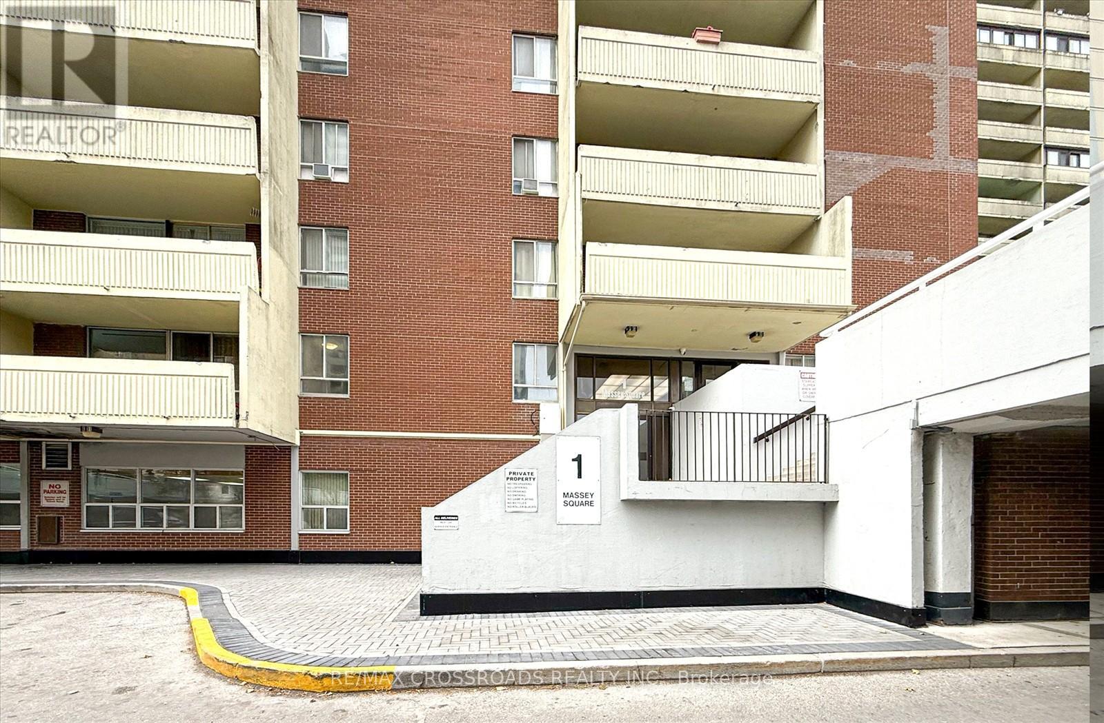 1109 - 1 MASSEY SQUARE