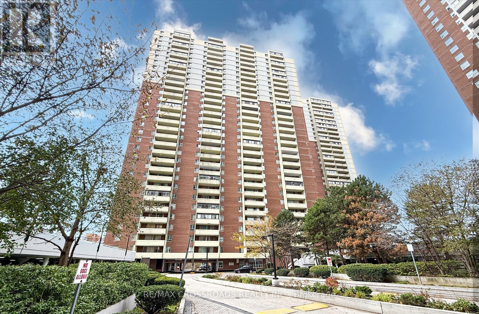 1109 - 1 MASSEY SQUARE